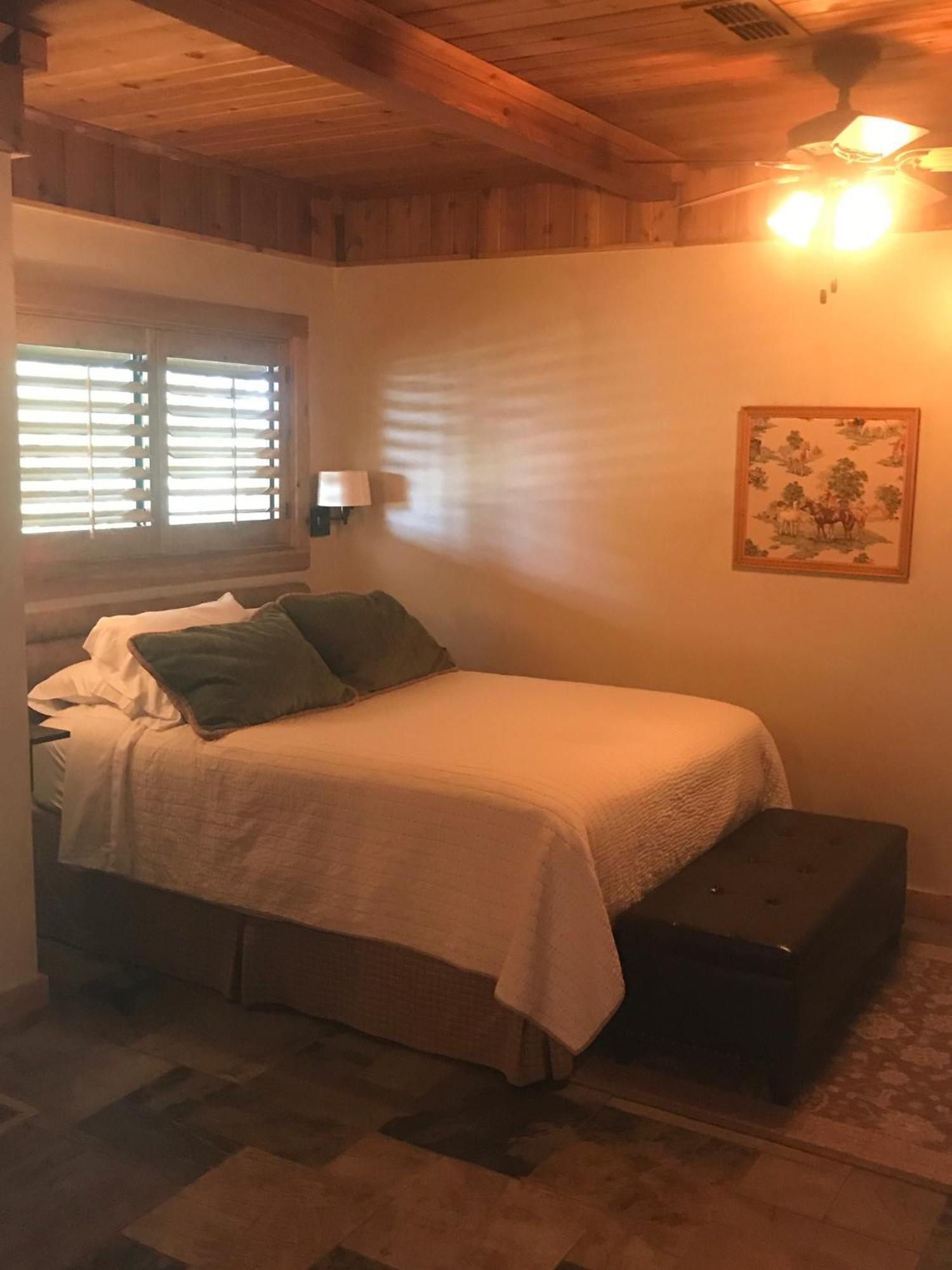 Joshua Creek Ranch 호텔 뵈르네 객실 사진