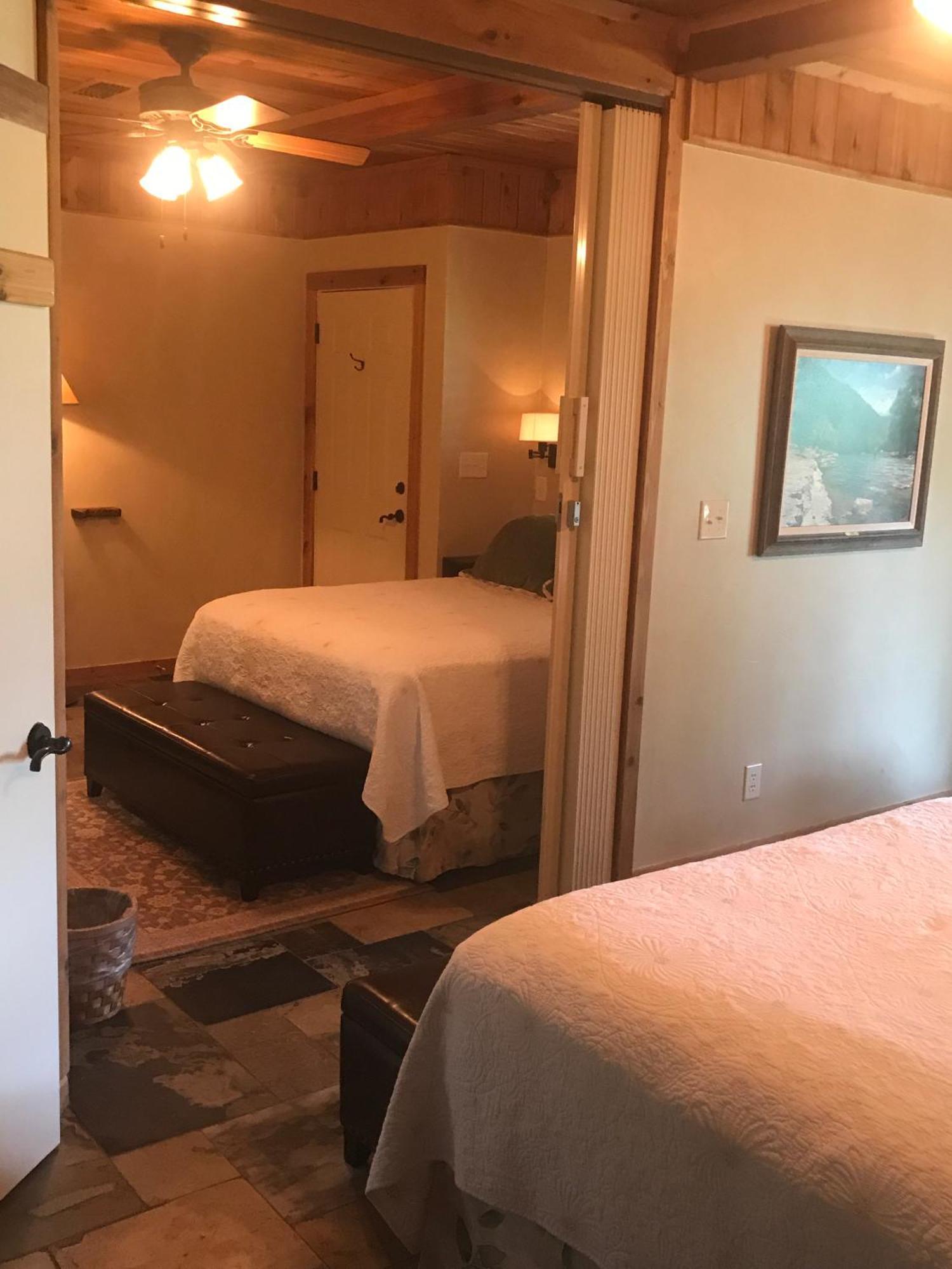 Joshua Creek Ranch 호텔 뵈르네 객실 사진